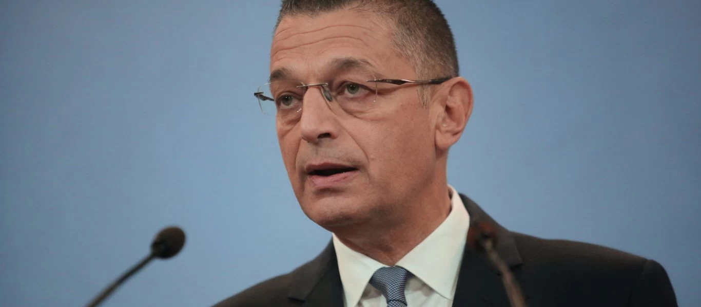 Ο Ιταλός φαρσέρ «ξαναχτύπησε»: Παριστάνει στο Twitter τον Αλ.Στεφανή και ανακοινώνει τον θάνατο του Α.Οτσαλάν (φώτο)